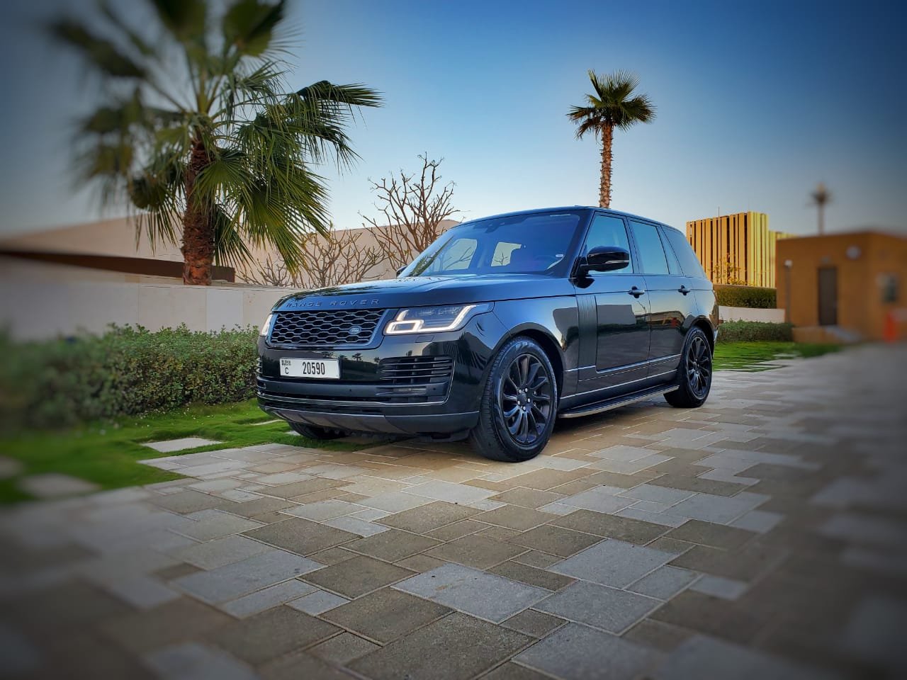 استئجار Range Rover Vogue فى دبي
