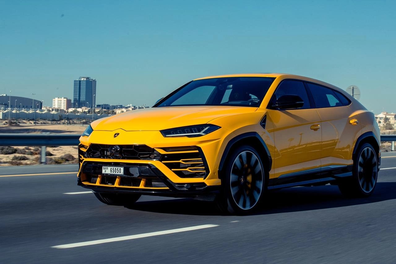 استئجار Lamborghini Urus فى دبي