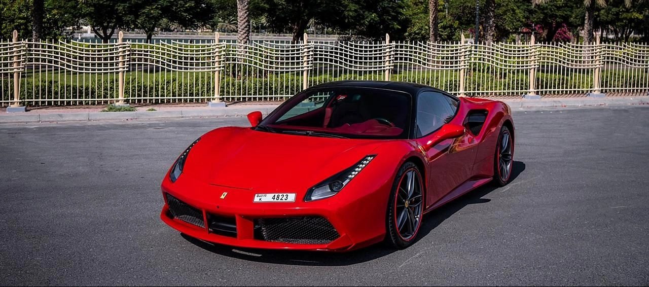 استئجار Ferrari 488 GTB فى دبي
