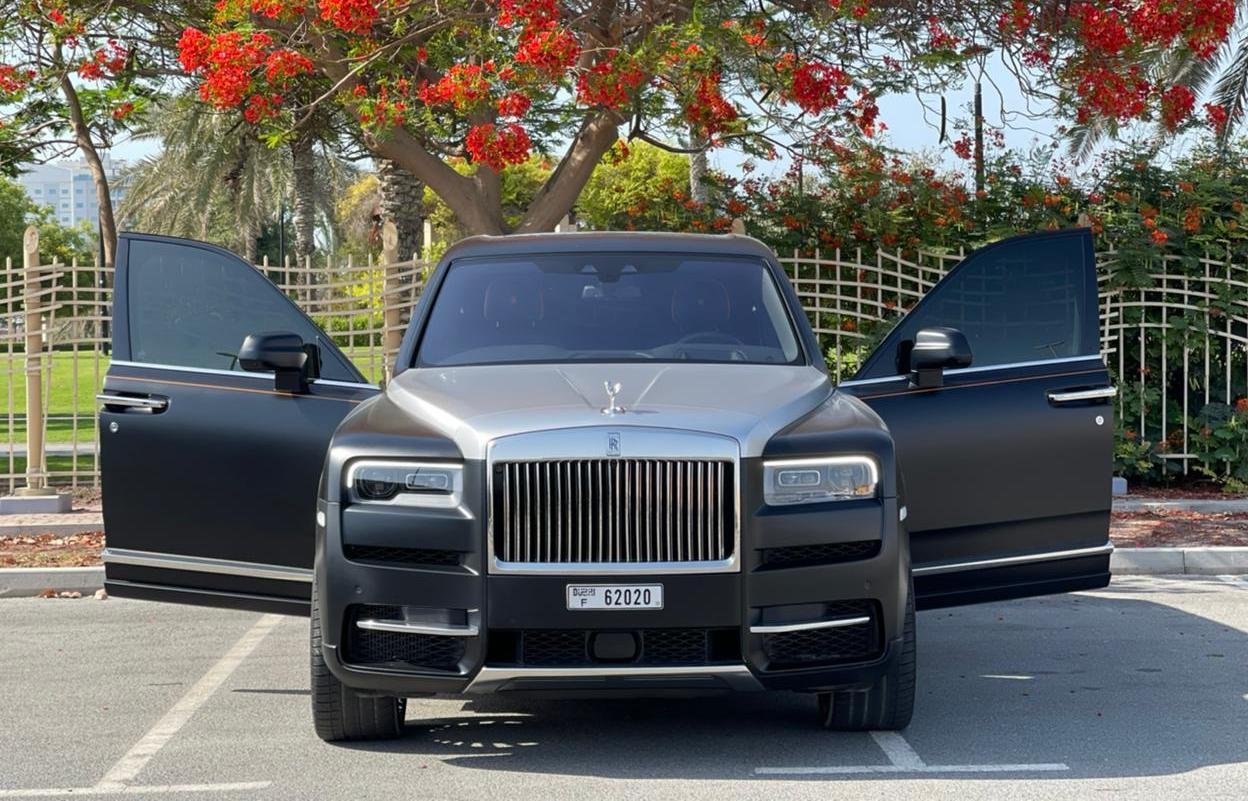 استئجار Rolls Royce Cullinan Limited  فى دبي