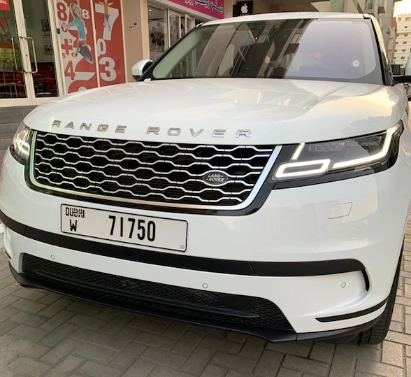 استئجار Range Rover Velar  فى دبي