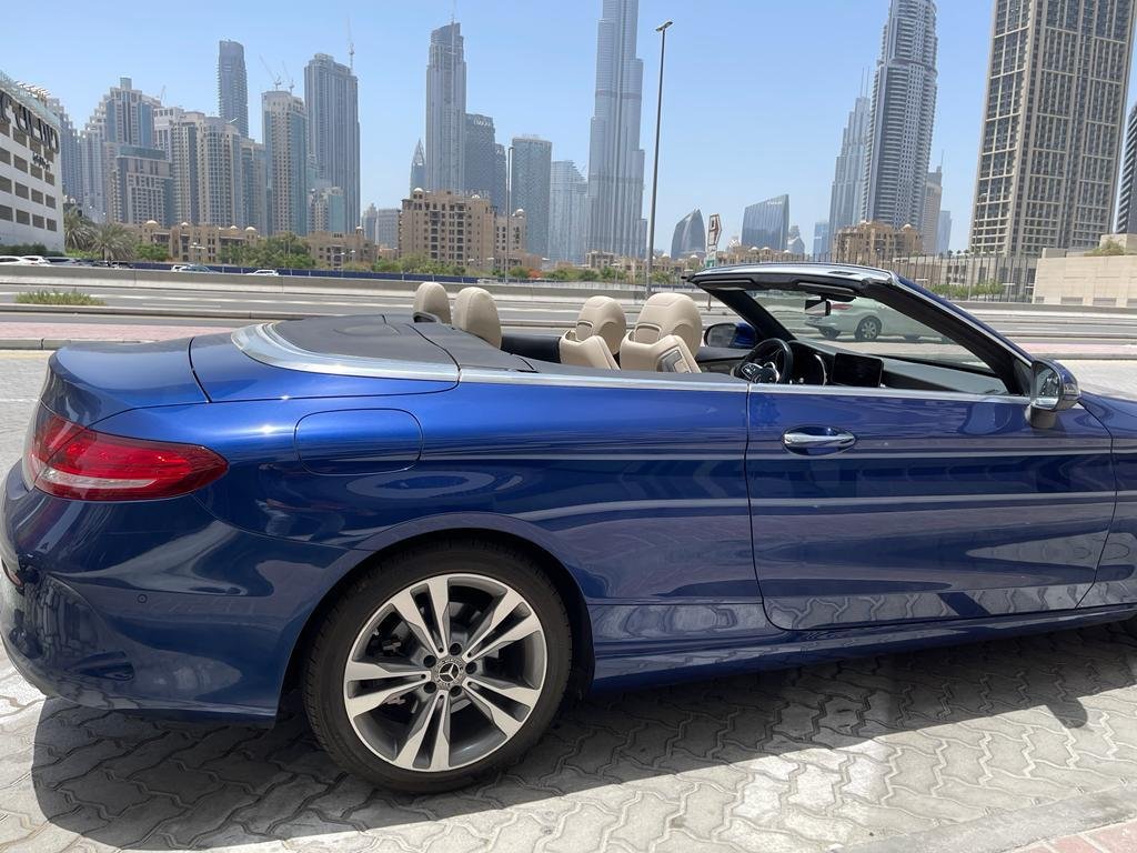 استئجار Mercedes C300 Convertible  فى دبي