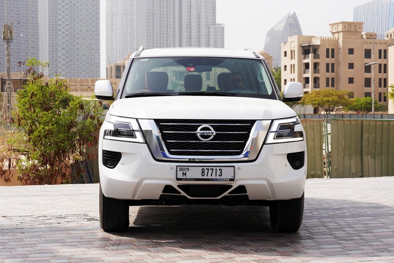 استئجار Nissan Titanium فى دبي