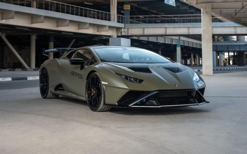 استئجار  Lamborghini Huracán STO فى دبي