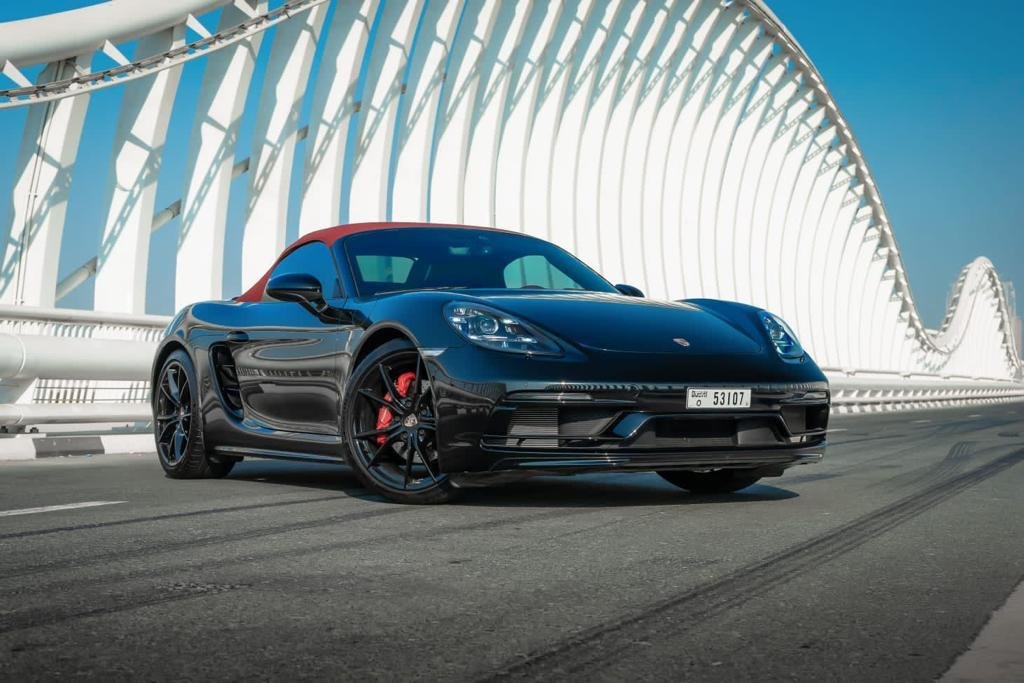 استئجار Porsche 911 Carrera Spyder فى دبي