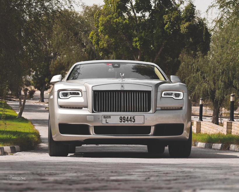 استئجار Rolls Royce Dawn فى دبي
