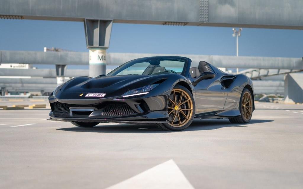 استئجار Ferrari F8 Spider فى دبي