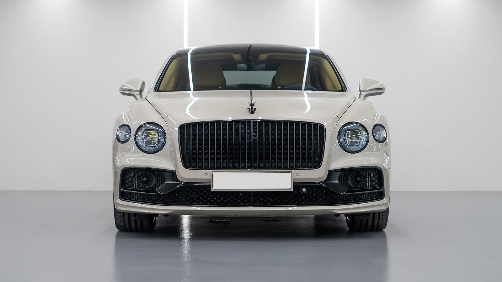 استئجار Bentley Flying Spur first edition فى دبي