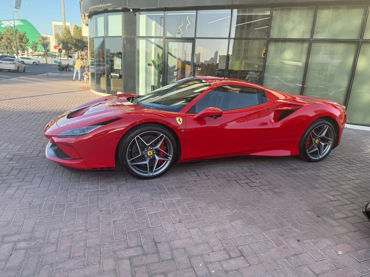 استئجار Ferrari F8 Tributo Spider Red فى دبي