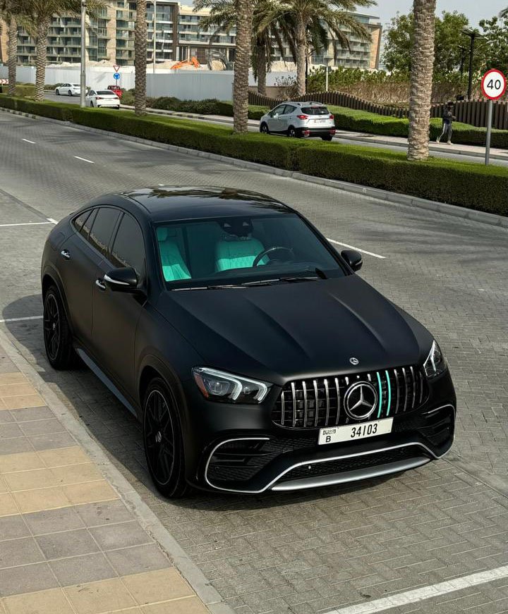 استئجار Mercedes GLE53 AMG Coupe Deep Black فى دبي