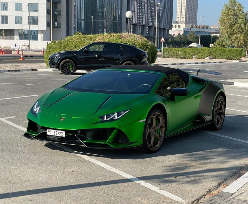 استئجار Lamborghini Huracan EVO Green  فى دبي