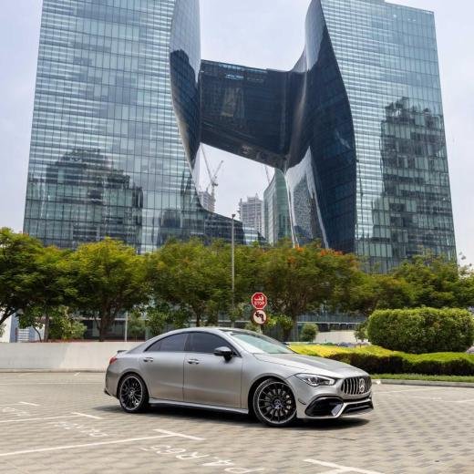 Mercedes Benz CLA 35 AMG