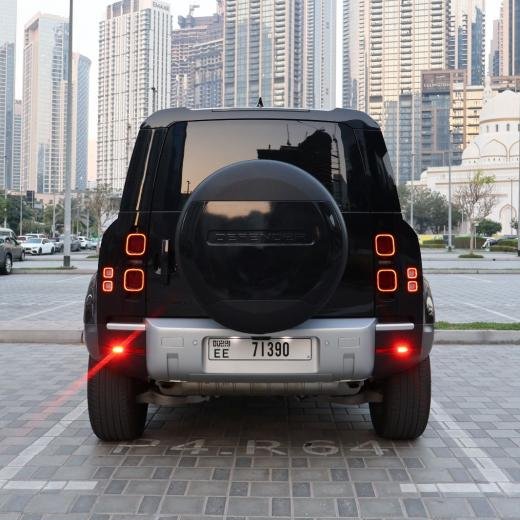 2025 Land Rover Defender Black