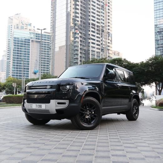 2025 Land Rover Defender Black