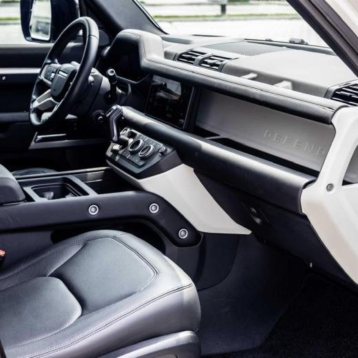 2024 Land Rover Defender 110